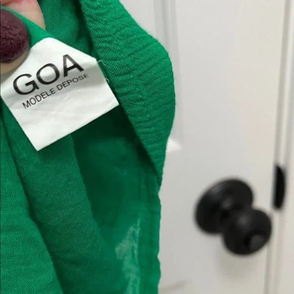 GOA Paris Kelly Green Ruffle Sleeve V-Neck Gauzy Tiered Mini Dress - Picture 12 of 13